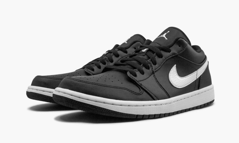 Nike Air Jordan 1 Low 'Black/White' Womens Shoes Black / White | 403625-CRW