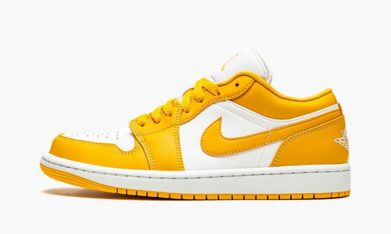 Nike Air Jordan 1 Low \'Pollen\' Mens Shoes White / Yellow | 721496-OFM