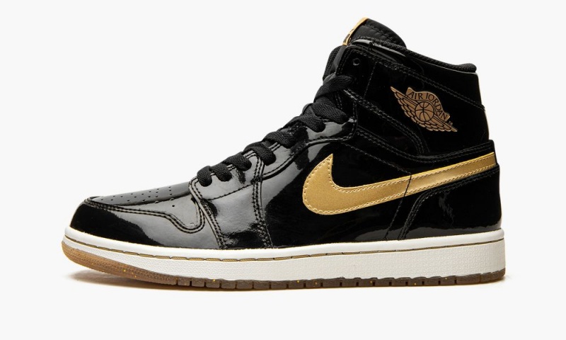 Nike Air Jordan 1 Retro High OG \'Black/Metallic Gold\' Mens Shoes Black / Metal Gold / White | 928053-TLZ