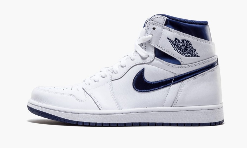 Nike Air Jordan 1 Retro \'Metallic Navy\' Mens Shoes White / Navy | 567891-PFX